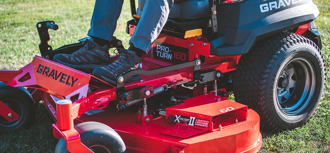 Gravely Pro-Turn 100 Zero Turn Lawn Mower | Gravely