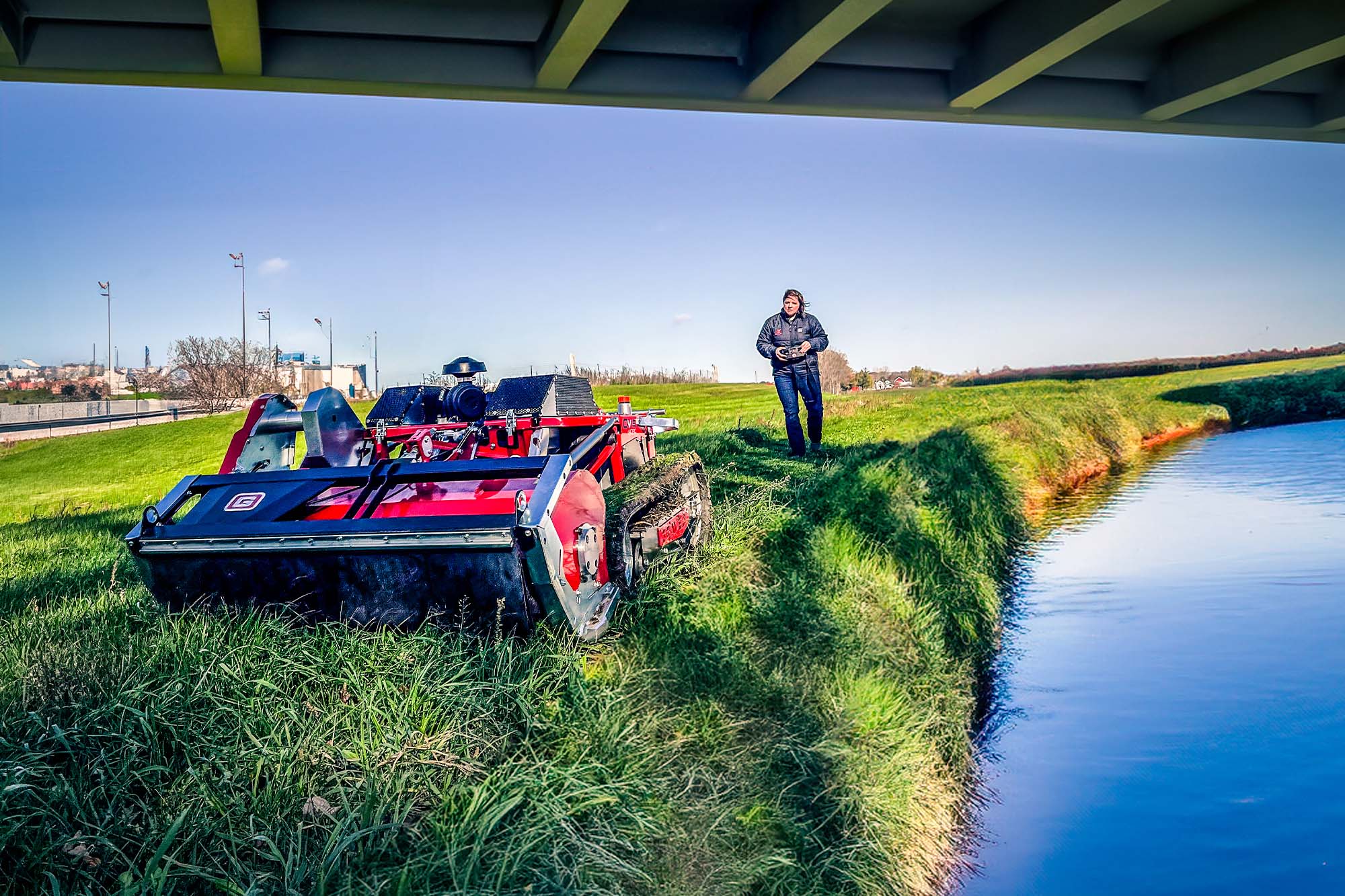 Gravely Re-Enters the Brush Mower Industry