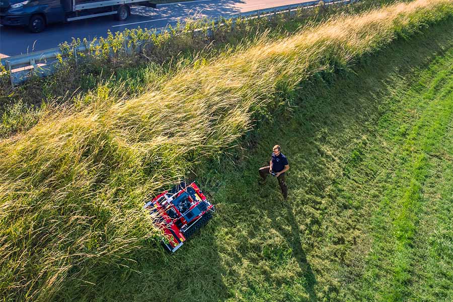 Gravely Re-Enters the Brush Mower Industry